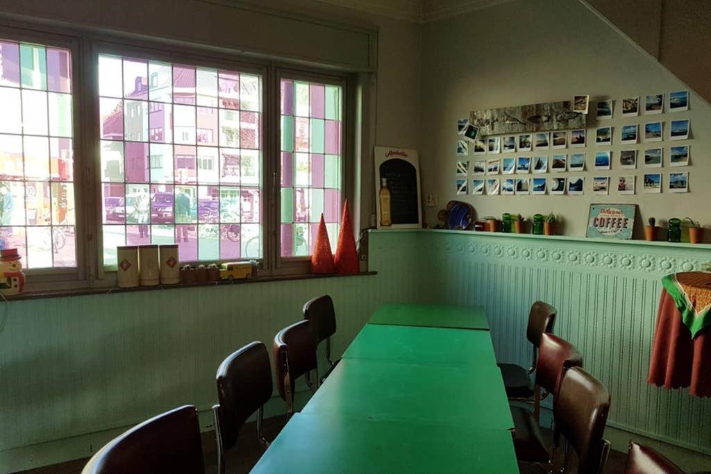 Vakantiewoning In Mol Centrum Met Eigen Bar "Casacuriosa" Екстер'єр фото